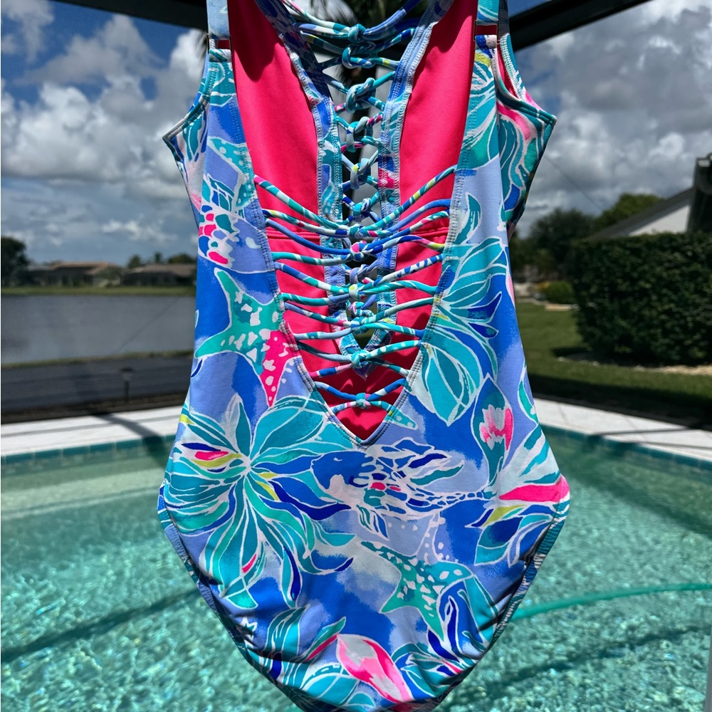 🩵🩷Lilly Pulitzer Lattice~Isle of Paradise Swimsuit - Blue and Pink Tropical🐠🦩 - Picture 4 of 12